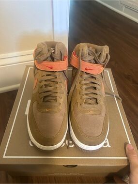 Nike Air Force 1 High 07 LX